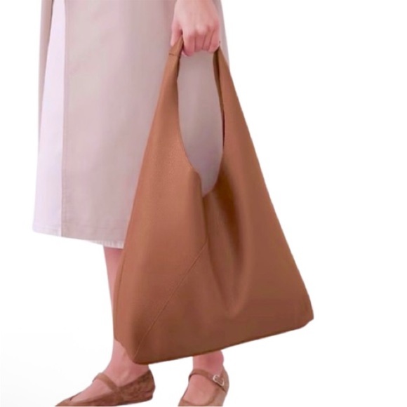 NEW - Banana Republic Vegan Suede
Slouchy Tote. NWT - Picture 2 of 8